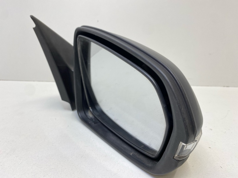 Зеркало правое электрическое