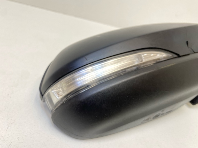 Зеркало правое электрическое