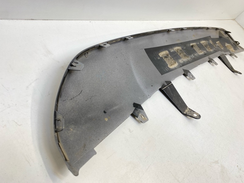 Спойлер заднего бампера