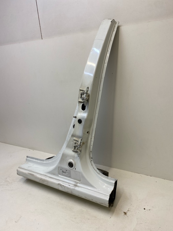 Кузовной элемент