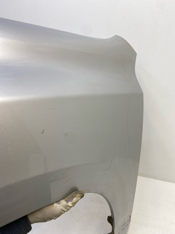 Крыло переднее левое