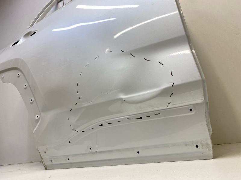 Дверь задняя правая