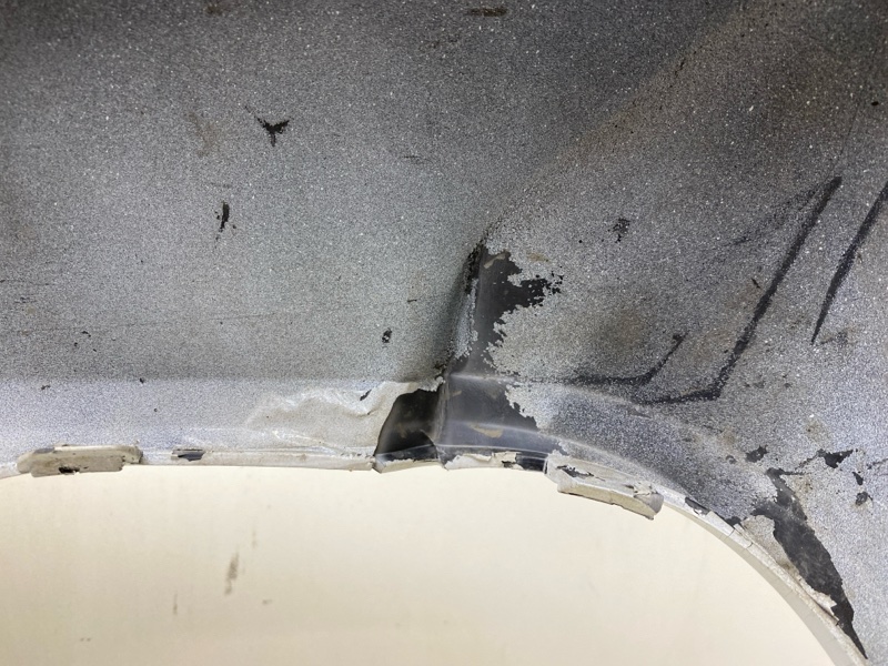 Бампер передний