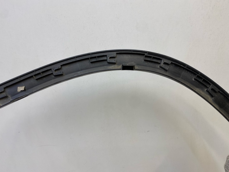 Накладка заднего крыла левого