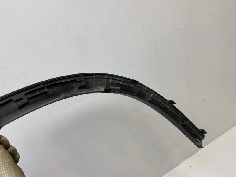 Накладка заднего крыла левого