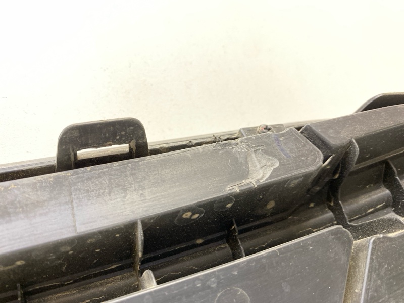 Решетка радиатора