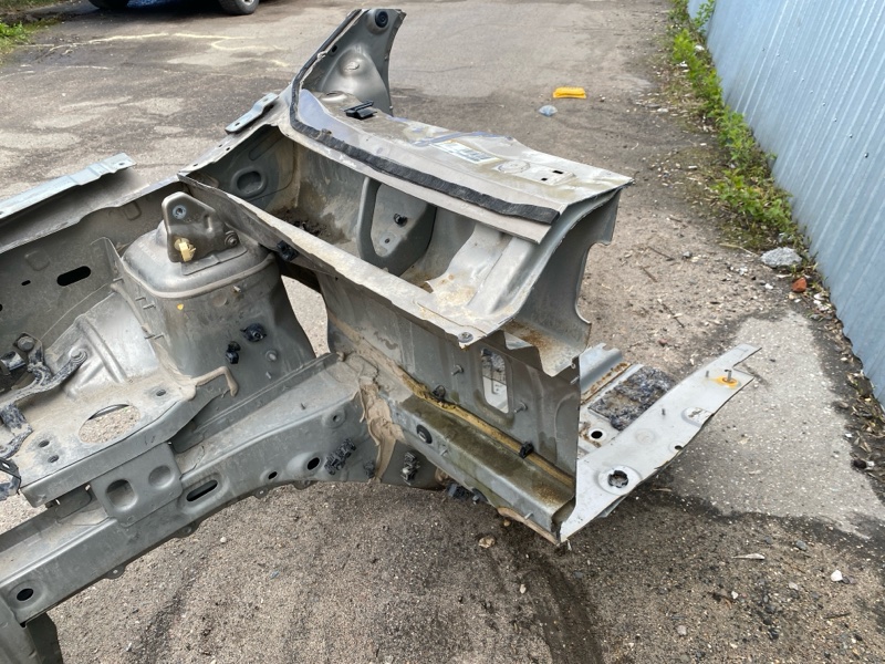 Лонжерон передний правый