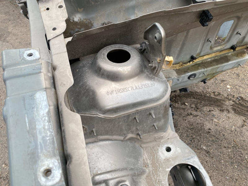 Лонжерон передний правый