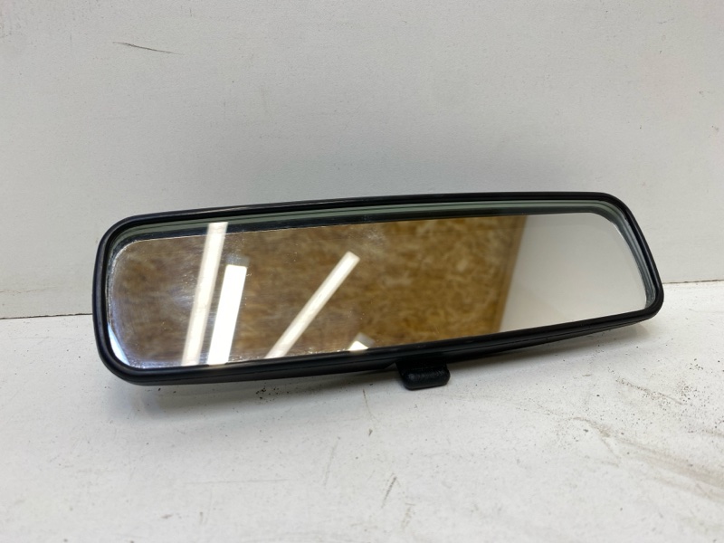 Зеркало заднего вида
