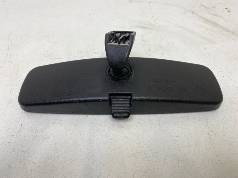 Зеркало заднего вида