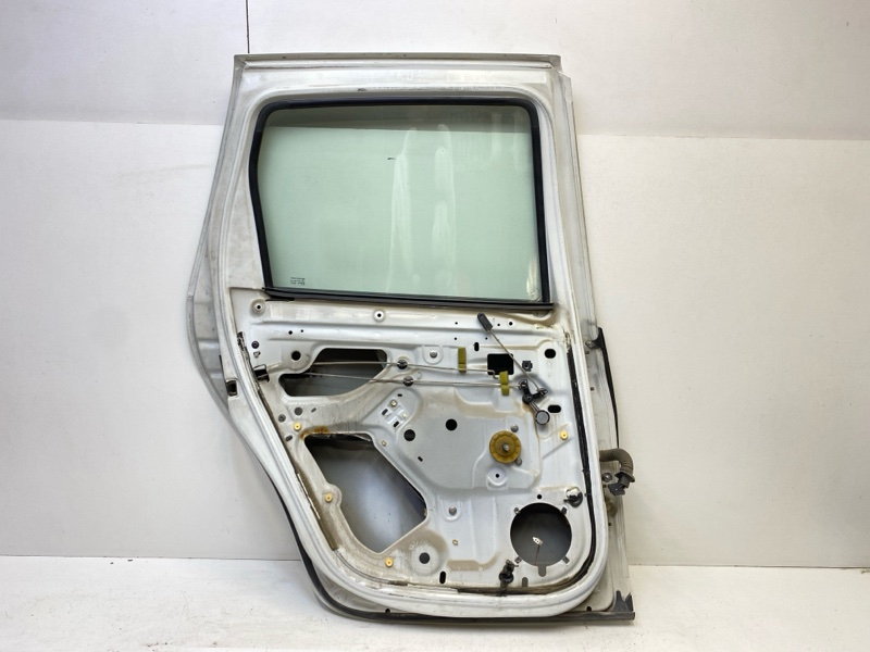 Дверь задняя левая