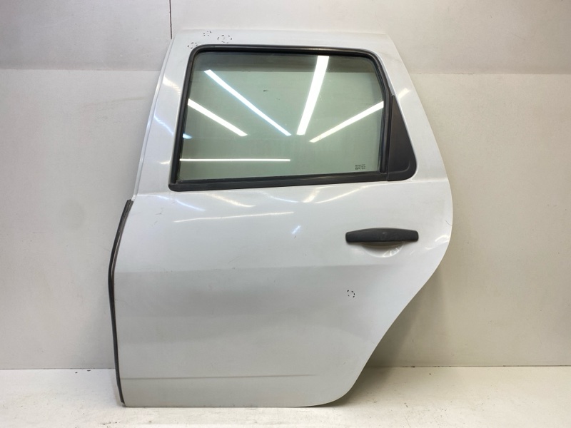 Дверь задняя левая