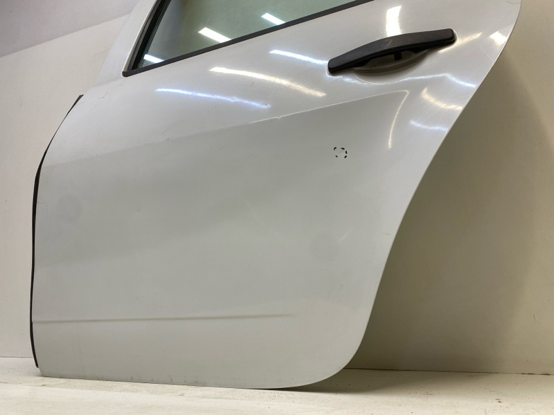 Дверь задняя левая