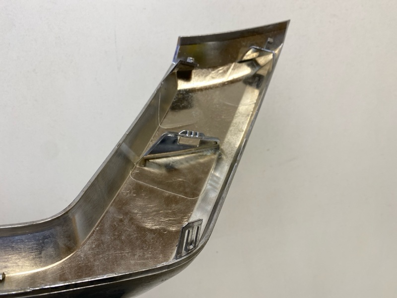 Накладка на решетку радиатора