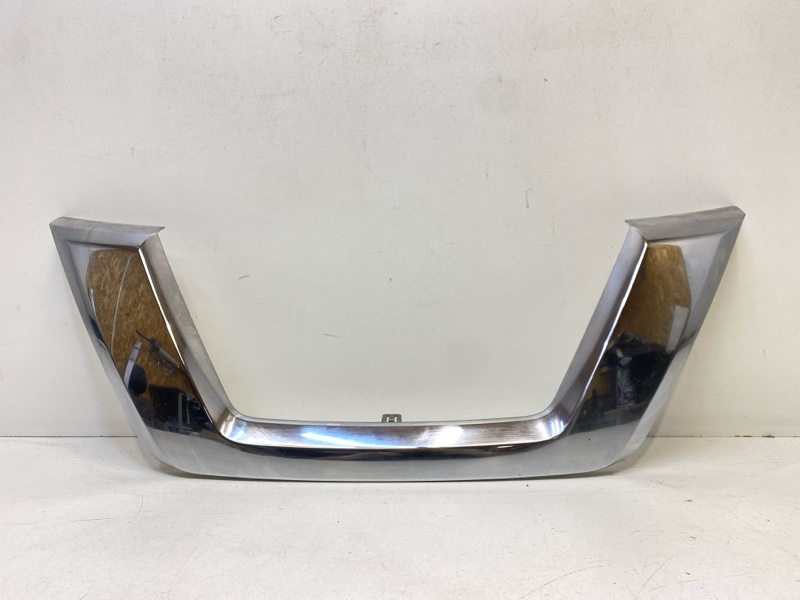 Накладка на решетку радиатора