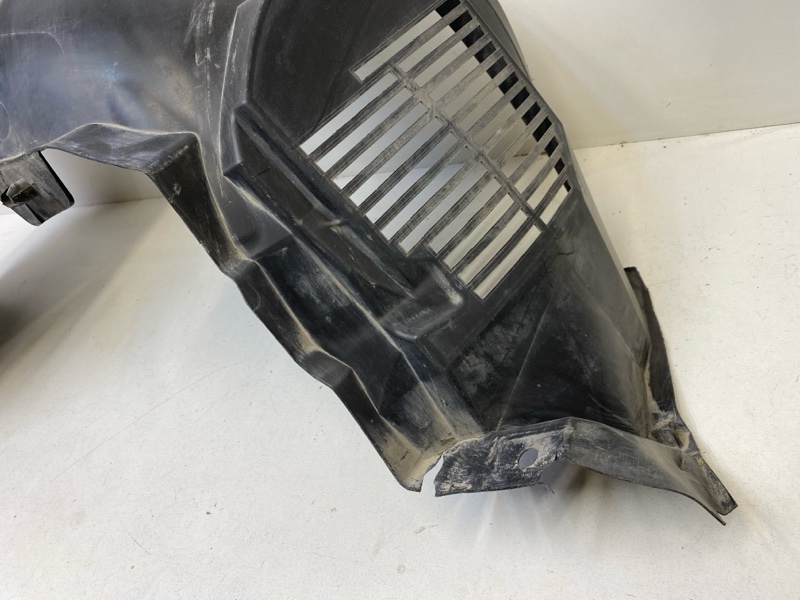 Локер передний левый