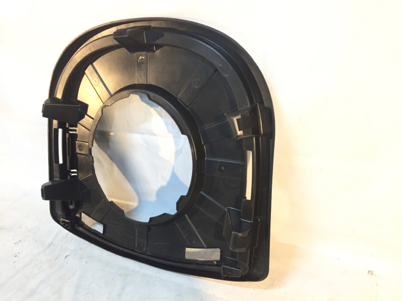 Ниша запасного колеса