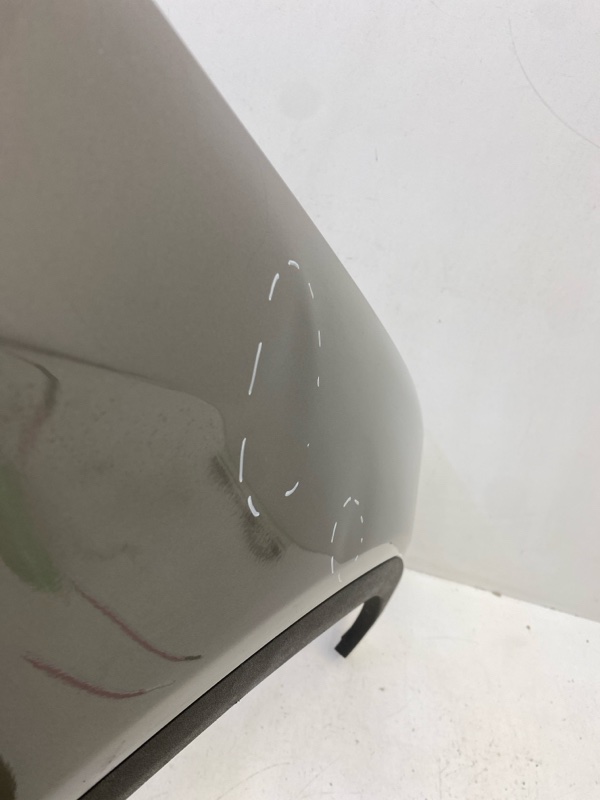 Крыло переднее правое