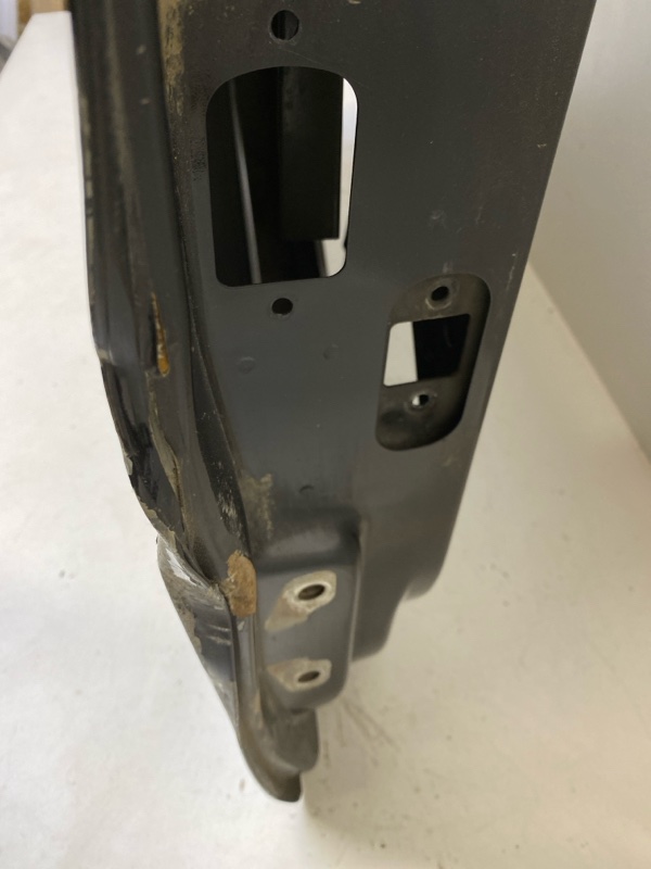 Дверь передняя правая