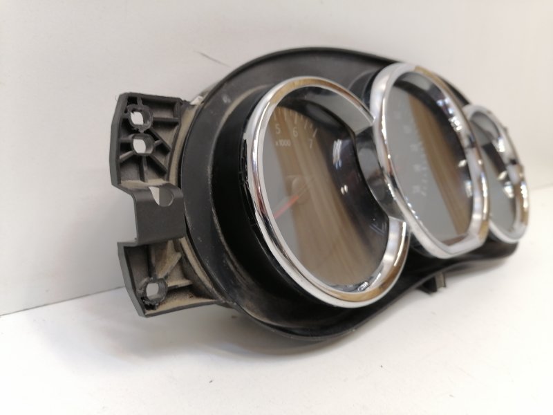 Панель приборов