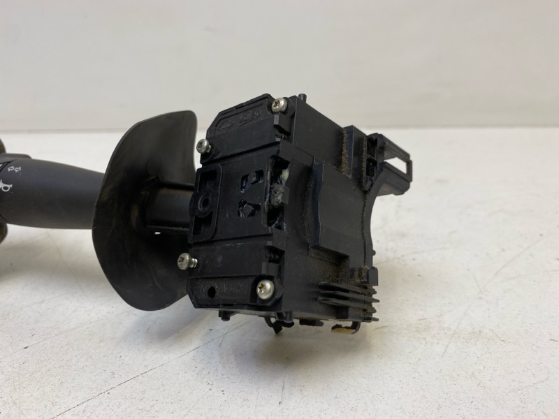 Переключатель света фар