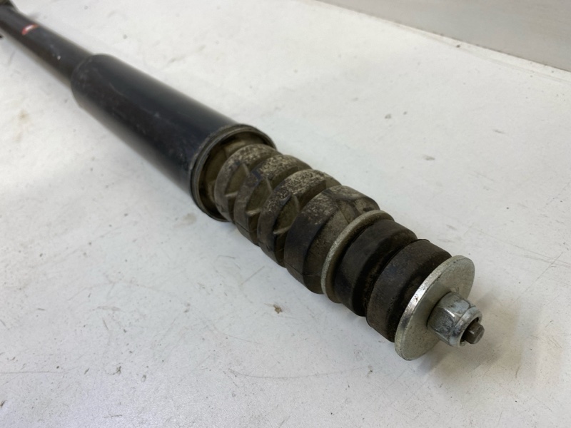 Амортизатор передний