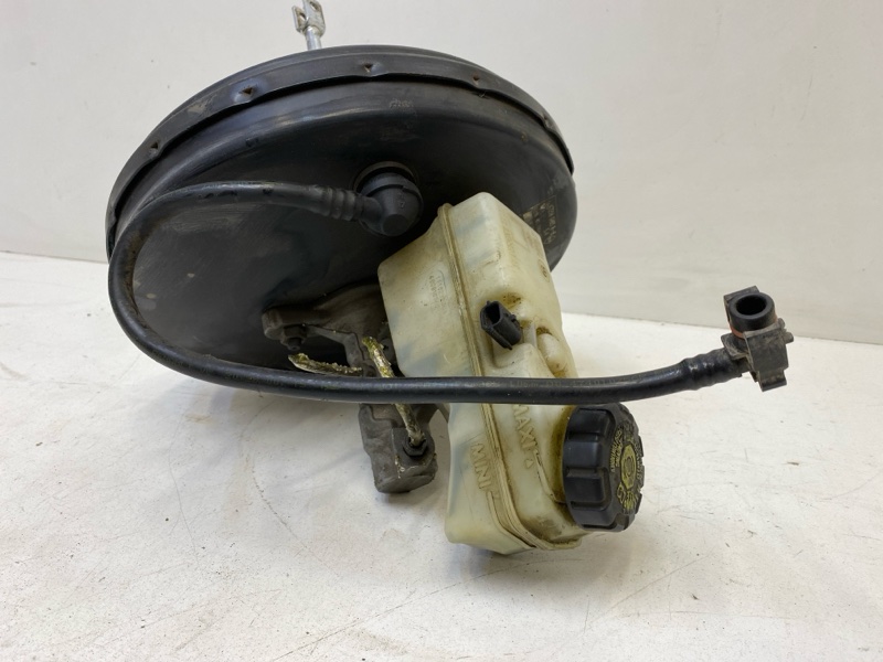 Усилитель тормозов вакуумный