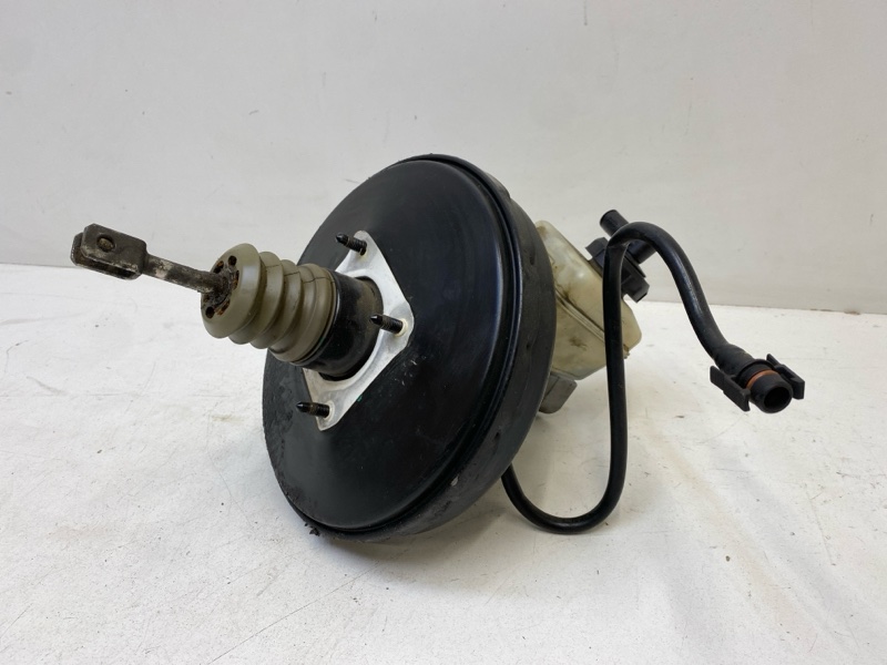 Усилитель тормозов вакуумный