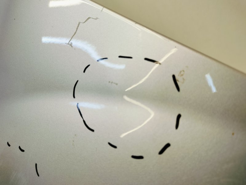 Крыло переднее левое