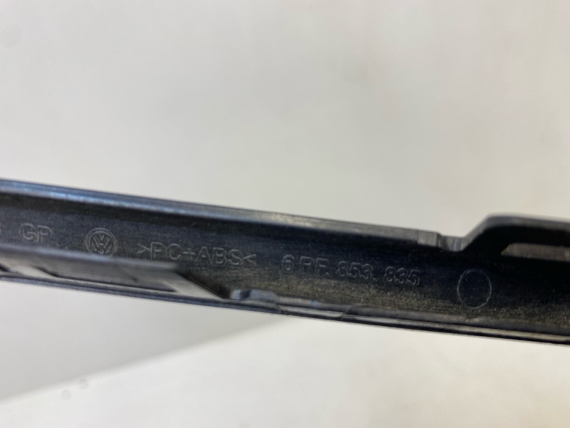 Молдинг заднего бампера