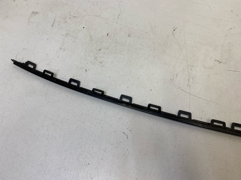 Молдинг заднего бампера