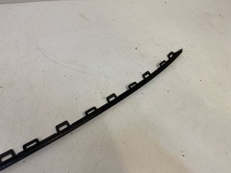 Молдинг заднего бампера
