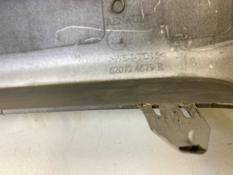 Накладка переднего бампера