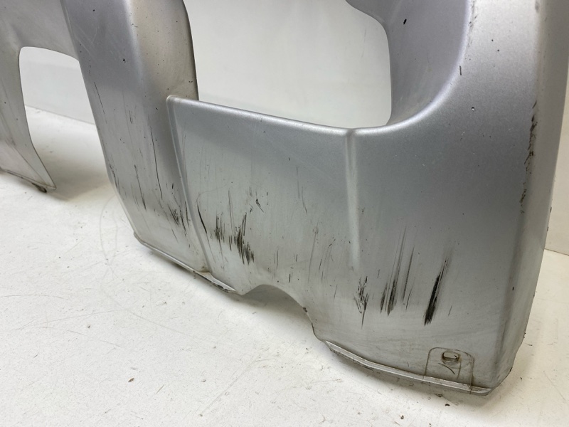 Накладка переднего бампера