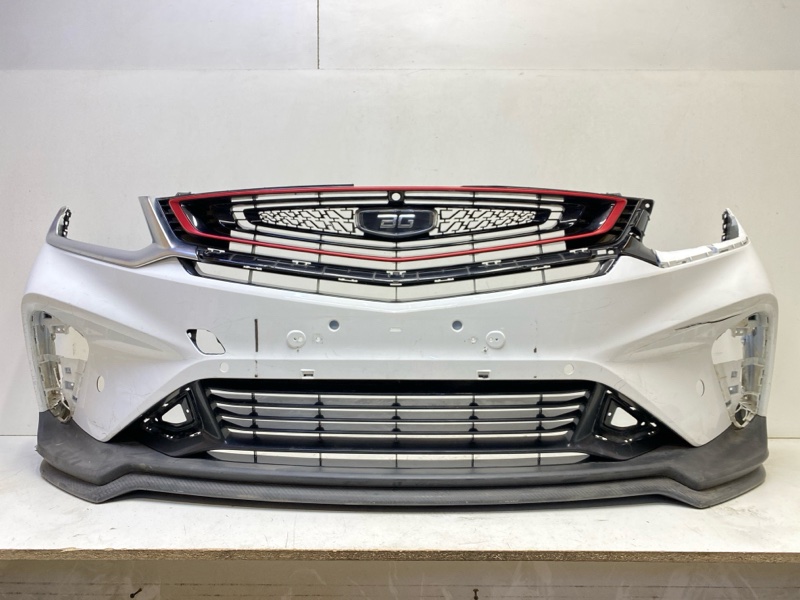 Бампер передний