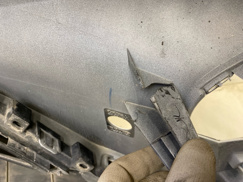 Бампер передний