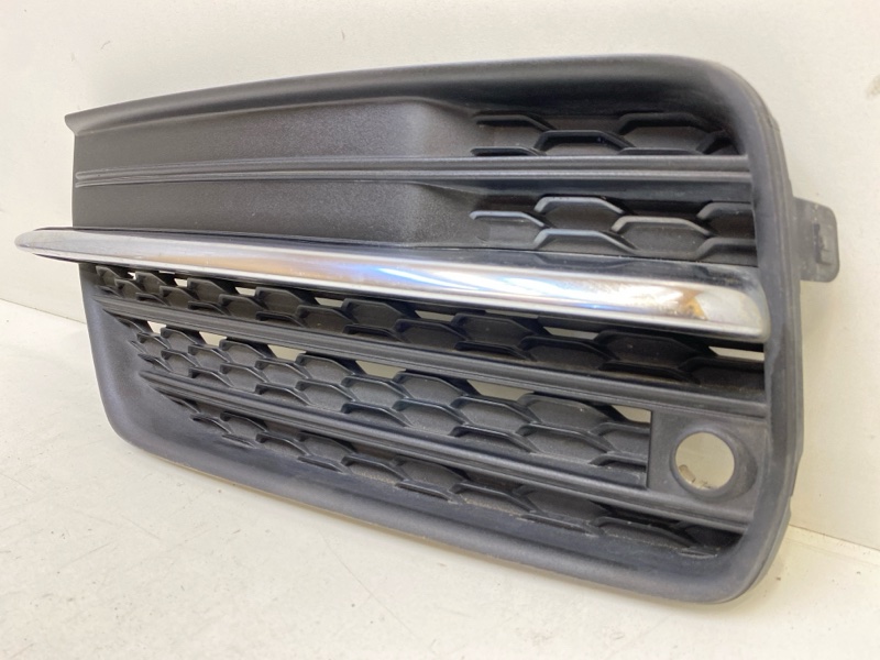 Накладка переднего бампера левая