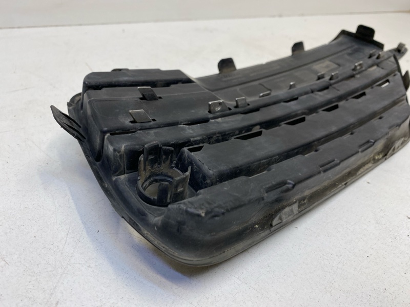 Накладка переднего бампера левая