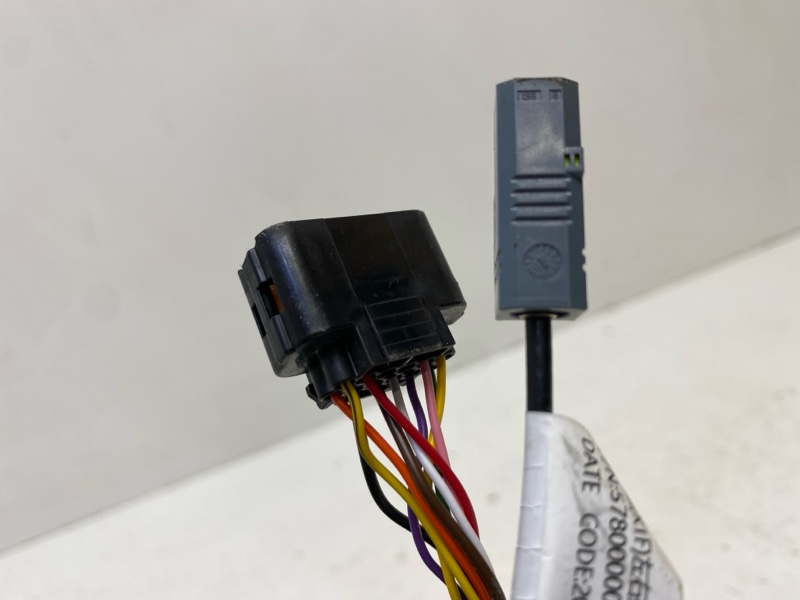 Зеркало правое электрическое