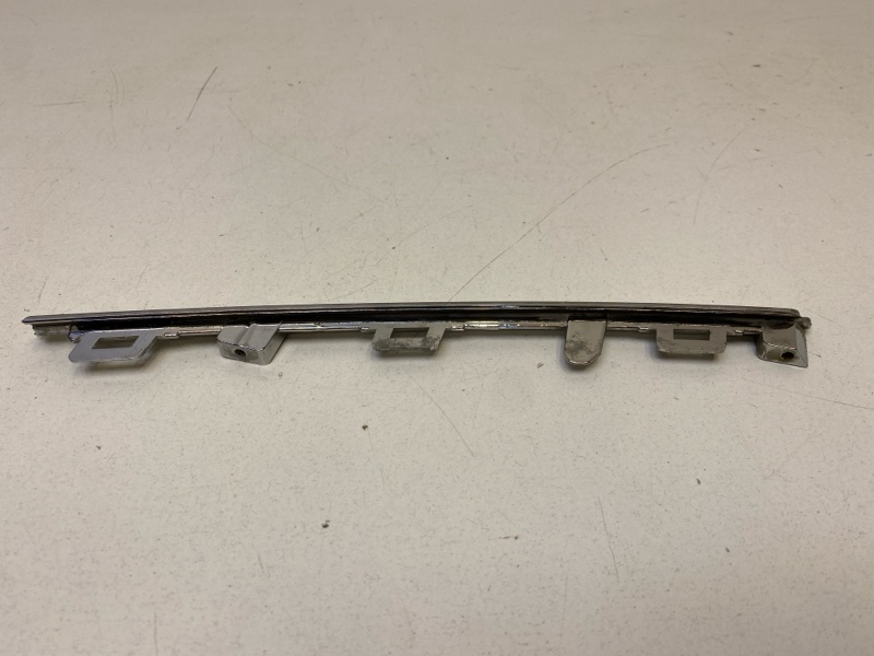 Накладка на решетку радиатора