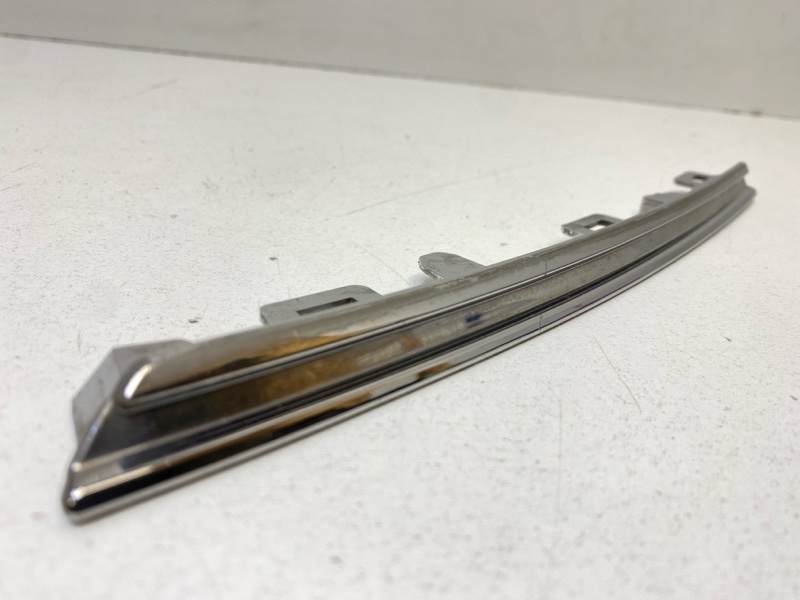 Накладка на решетку радиатора