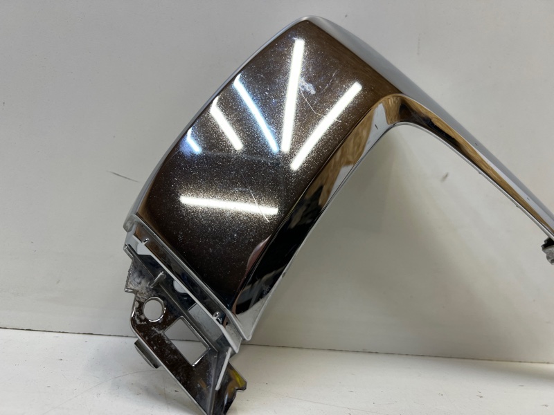 Накладка переднего бампера левая