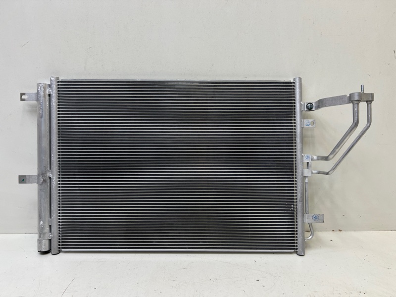 Радиатор кондиционера / конденсер