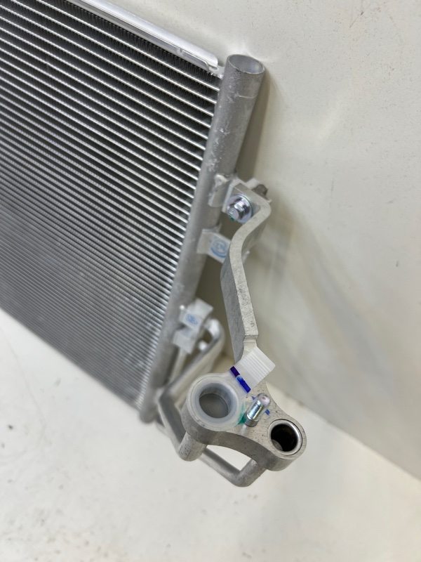 Радиатор кондиционера / конденсер