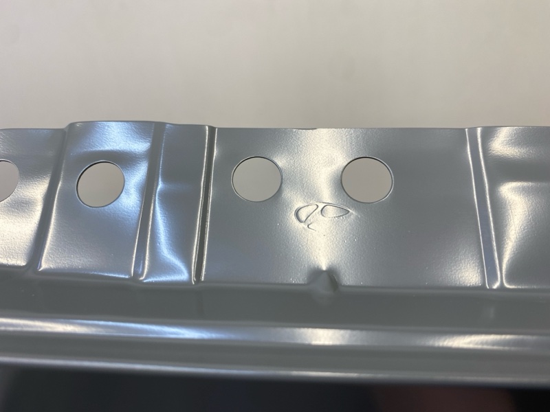 Крыло переднее левое