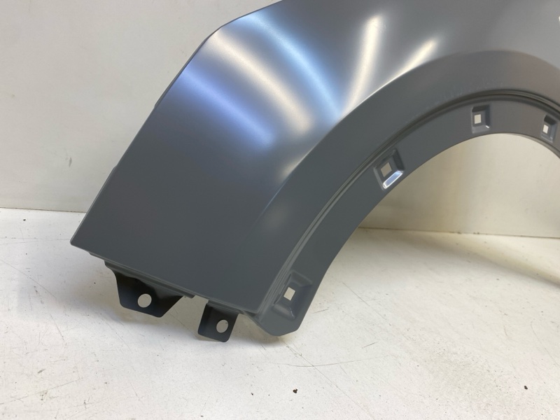 Крыло переднее левое