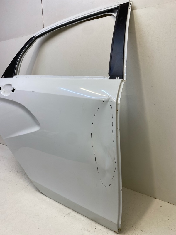 Дверь задняя правая