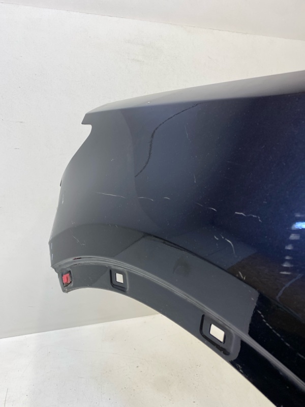 Крыло переднее левое