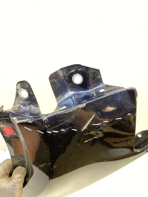 Крыло переднее левое