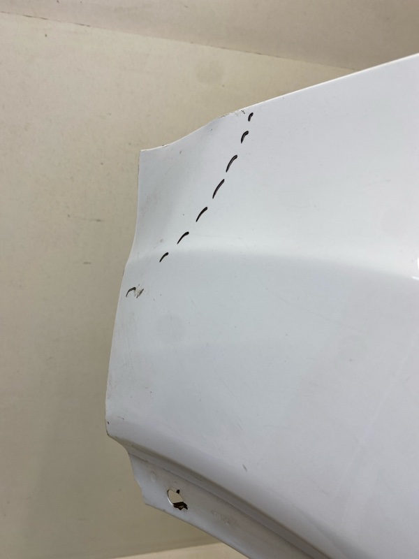 Крыло переднее левое